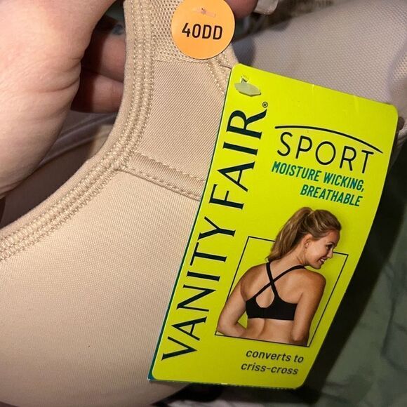 Vanity Fair NWT Sports Bras Breathable Moisture Wicking 40DD - Picture 7 of 7
